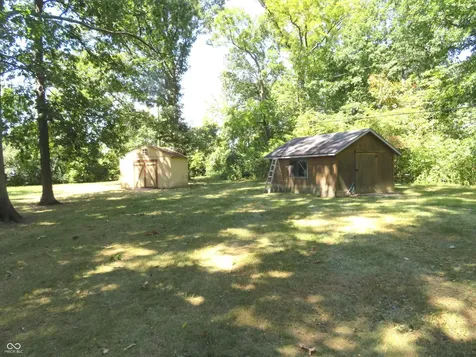 8312 Northern Drive Avon IN 46123