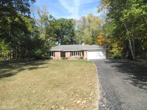 8312 Northern Drive Avon IN 46123