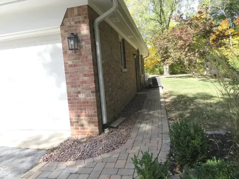 8312 Northern Drive Avon IN 46123