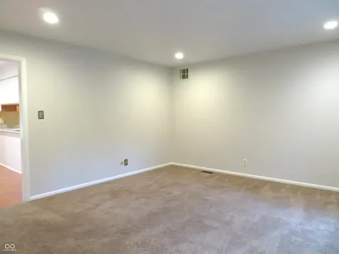 8312 Northern Drive Avon IN 46123