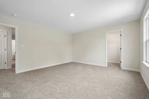 5228 Dragon Tree Lane Indianapolis IN 46239