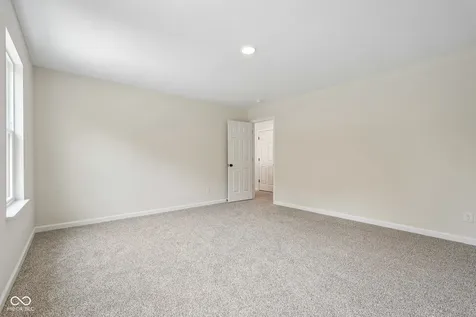 5228 Dragon Tree Lane Indianapolis IN 46239