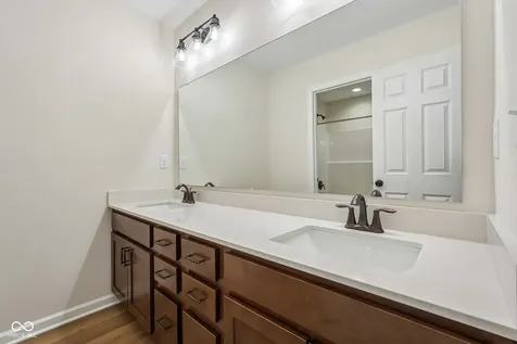 5228 Dragon Tree Lane Indianapolis IN 46239