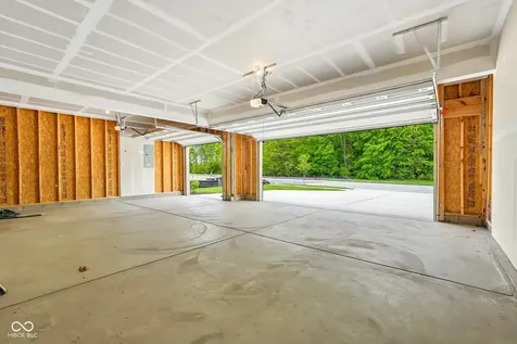 5228 Dragon Tree Lane Indianapolis IN 46239
