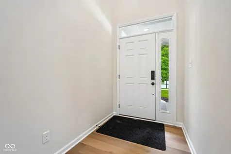 5228 Dragon Tree Lane Indianapolis IN 46239
