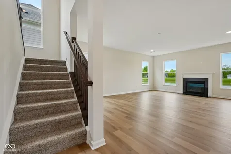 5228 Dragon Tree Lane Indianapolis IN 46239