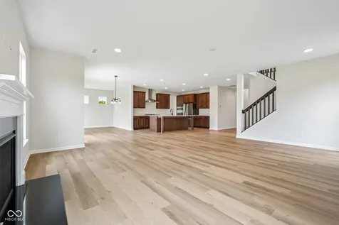 5228 Dragon Tree Lane Indianapolis IN 46239