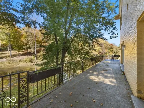 9271 S 225 E Flat Rock IN 47234