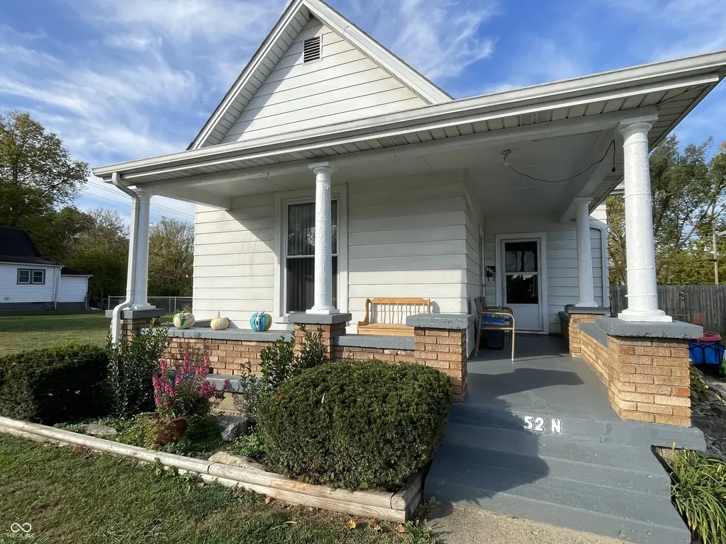 52 N Hinman Street Columbus IN 47201