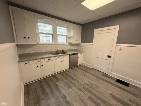 52 N Hinman Street Columbus IN 47201