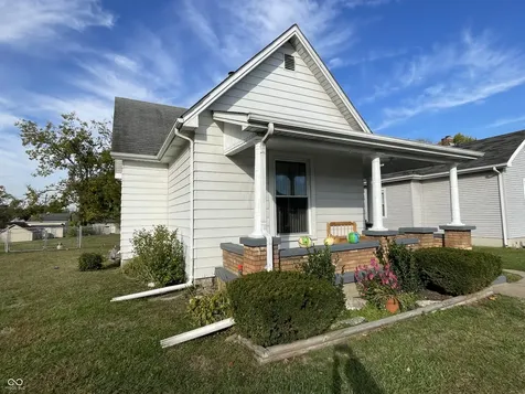 52 N Hinman Street Columbus IN 47201