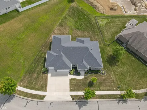 921 Justine Circle E Indianapolis IN 46234