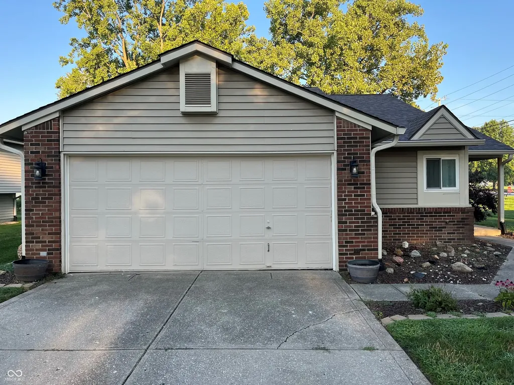 1292 Timber Creek Lane Greenwood IN 46142