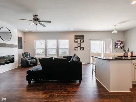 4237 Blue Note Drive Indianapolis IN 46239