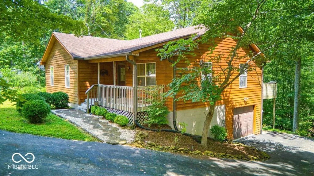 8157 Center Lake Road Nineveh IN 46164
