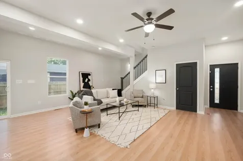 2943 N New Jersey Street Indianapolis IN 46205