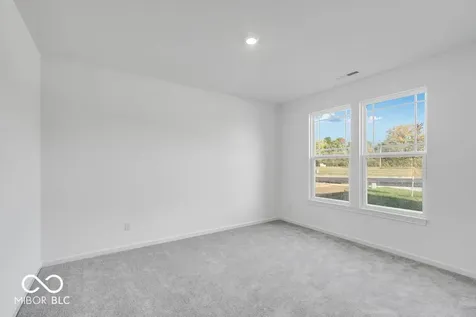 11129 Dressage Way Indianapolis IN 46239