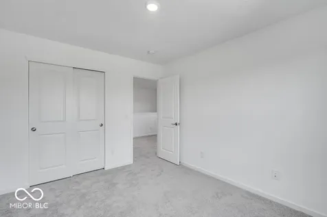 11129 Dressage Way Indianapolis IN 46239