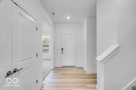 11129 Dressage Way Indianapolis IN 46239