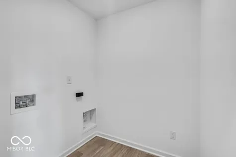 11129 Dressage Way Indianapolis IN 46239