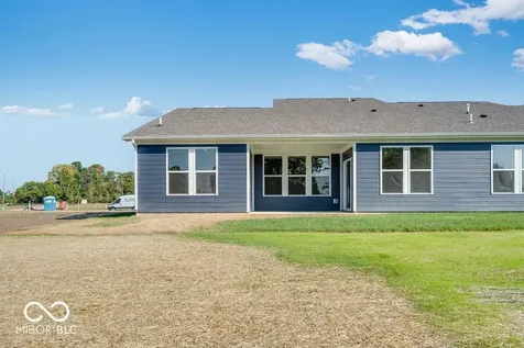 11129 Dressage Way Indianapolis IN 46239