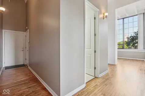 624 E Walnut Street Indianapolis IN 46204