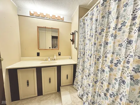 3514 W Mill Creek Drive Kingman IN 47952