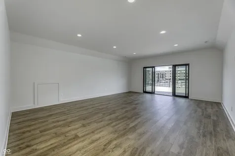 8694 Morgan Drive Fishers IN 46038