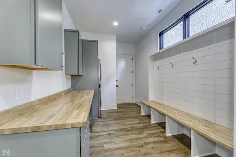 8694 Morgan Drive Fishers IN 46038