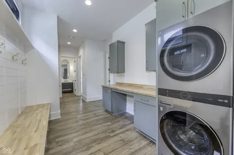 8694 Morgan Drive Fishers IN 46038