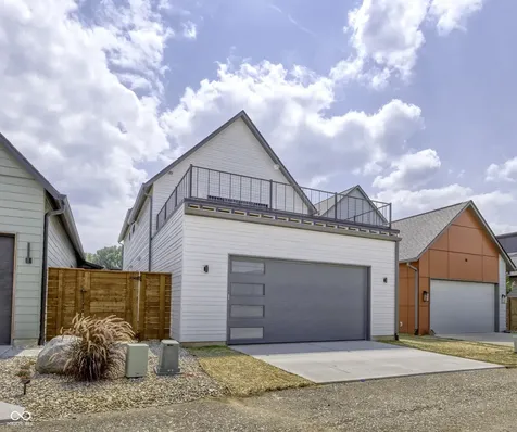 8694 Morgan Drive Fishers IN 46038