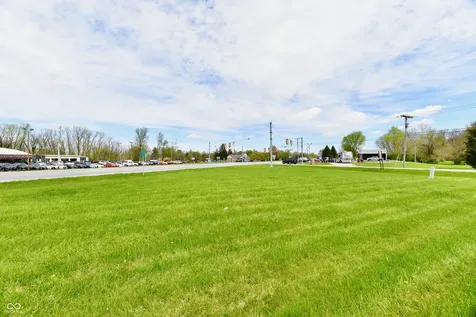 9033 W 1000 N Elwood IN 46036