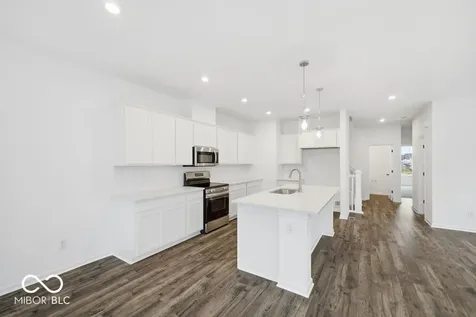 5786 Arcade Boulevard Mccordsville IN 46055