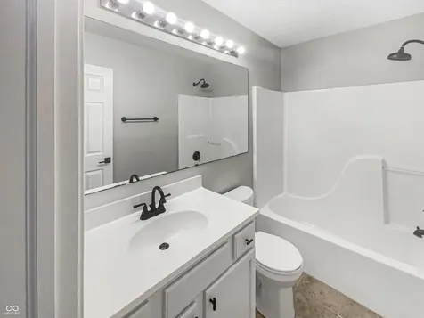 1463 Pippin Court Avon IN 46123