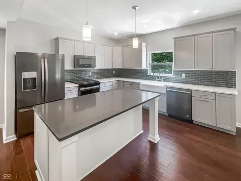 1463 Pippin Court Avon IN 46123