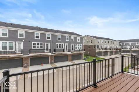 7309 Bayview Run Mccordsville IN 46055