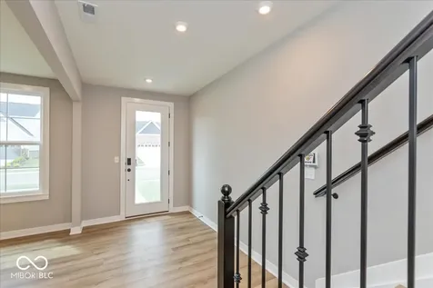 7309 Bayview Run Mccordsville IN 46055