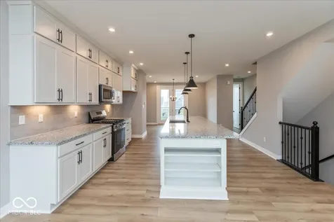 7309 Bayview Run Mccordsville IN 46055