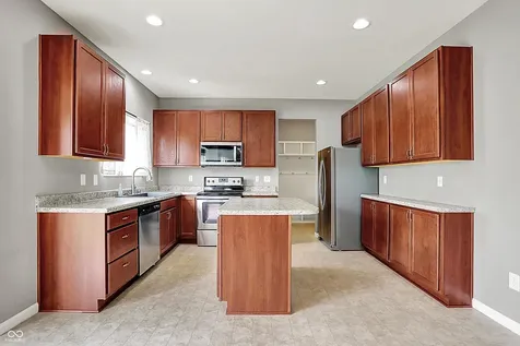 1384 Horse Shoe Bend Greenwood IN 46143