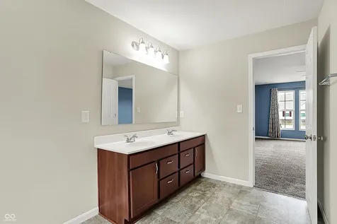 1384 Horse Shoe Bend Greenwood IN 46143
