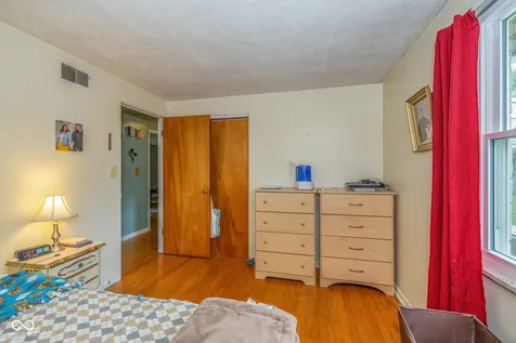 2445 S Bolton Avenue Indianapolis IN 46203