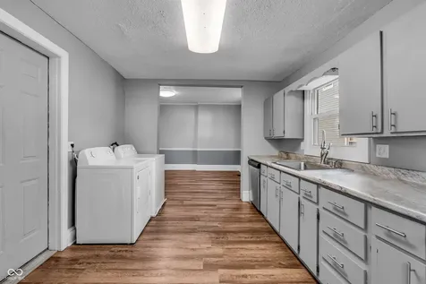 709 Wheeling Avenue Muncie IN 47303