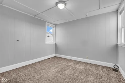709 Wheeling Avenue Muncie IN 47303