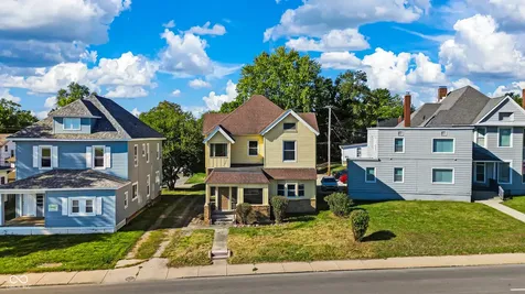 709 Wheeling Avenue Muncie IN 47303
