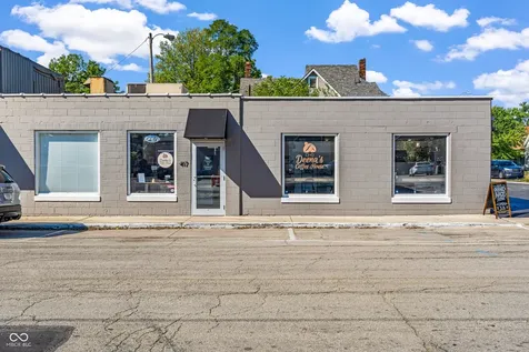 709 Wheeling Avenue Muncie IN 47303