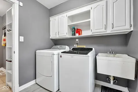 10026 Northwind Drive Indianapolis IN 46256