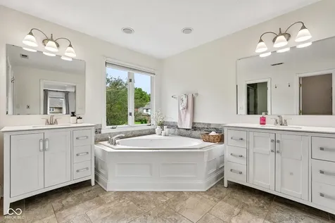 10026 Northwind Drive Indianapolis IN 46256