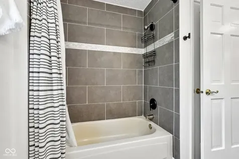 10026 Northwind Drive Indianapolis IN 46256