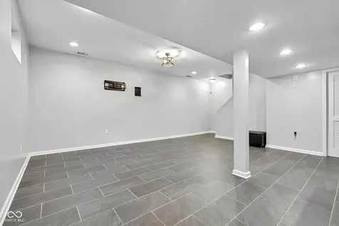 10026 Northwind Drive Indianapolis IN 46256