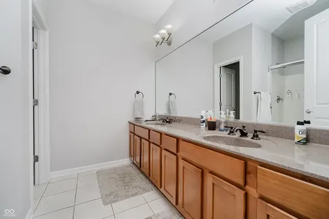 624 E Walnut Street Indianapolis IN 46204